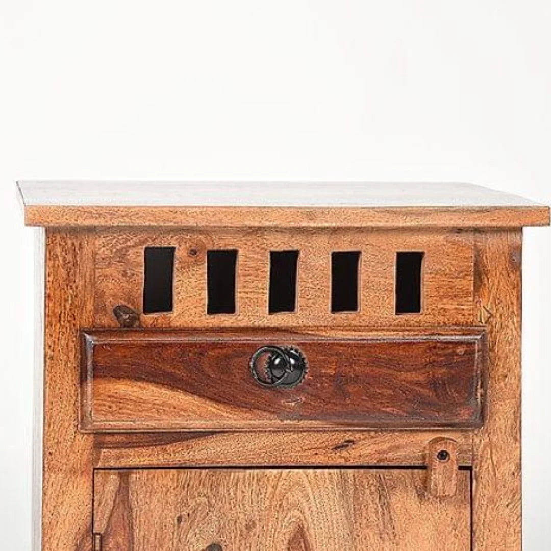 Traditional Bedside Cabinet with Ventilated Top Panel-Wooden Crest