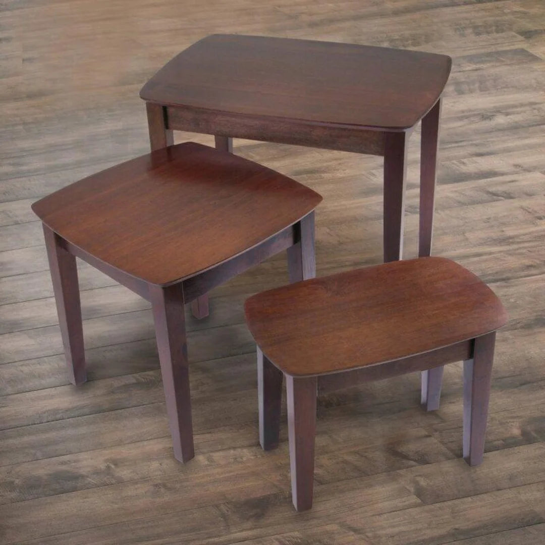 Traditional Nesting Tables Set with Tapered Legs