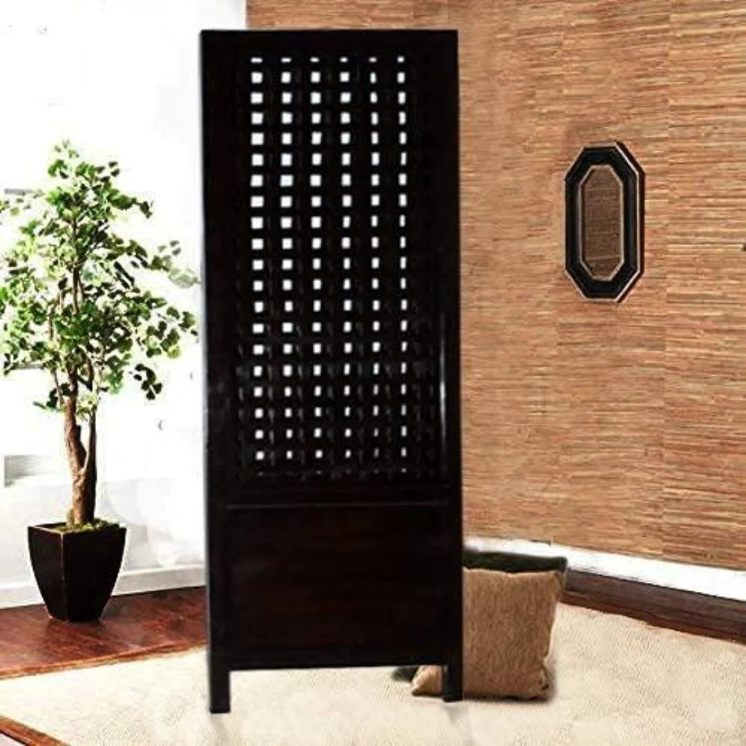 Japanese Single-Panel Room Divider with Lattice Design